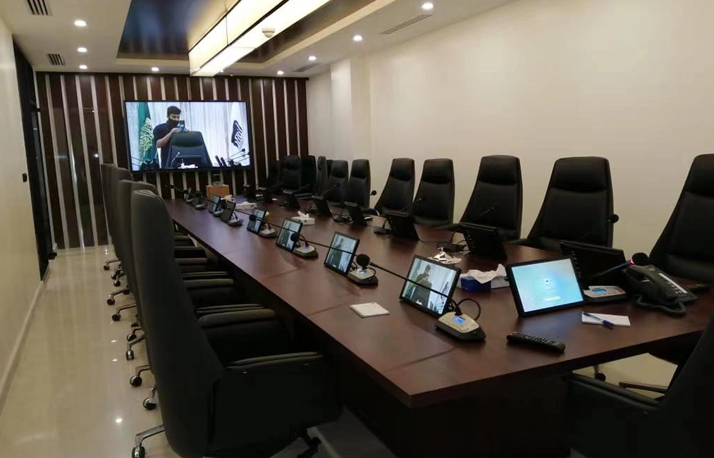 Умная система аудио конференции для офисного здания в Саудовской Аравии