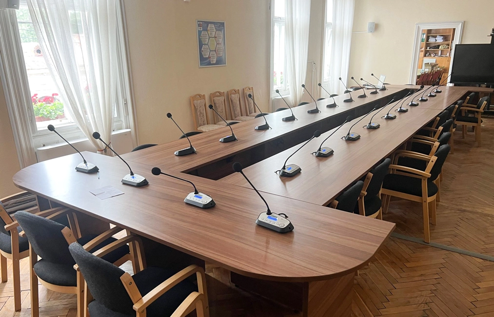 Интеллектуальная конференц-система для Gherla City Hall в Румынии